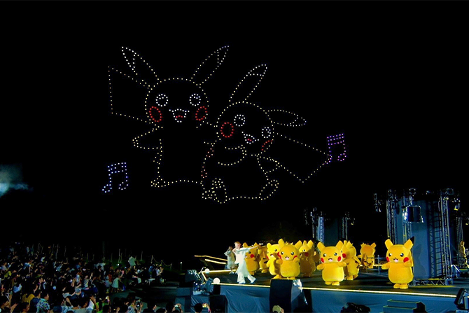 Pikachu Night Show dengan Drone